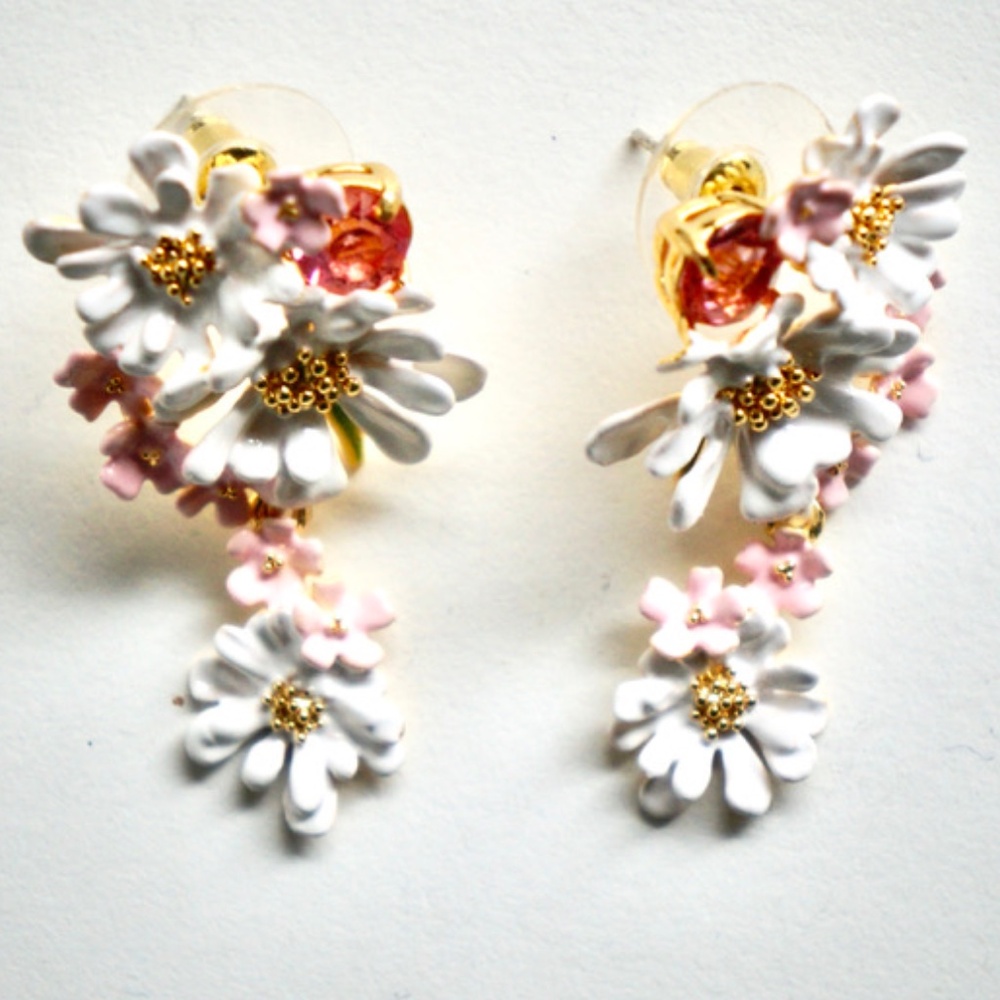Earrings with Jasmine flowers